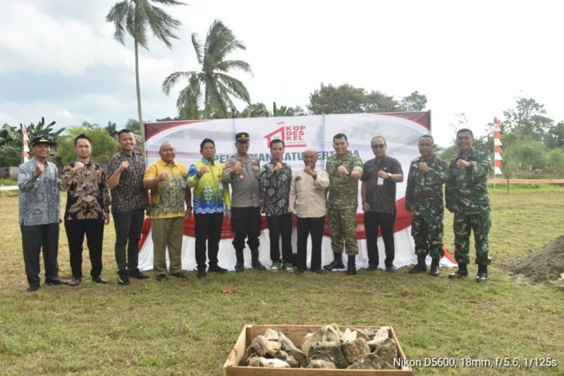 Dandim 1002/HST dan Pemkab Hulu Sungai Tengah Lakukan Ground Breaking Koperasi Merah Putih di Kasarangan