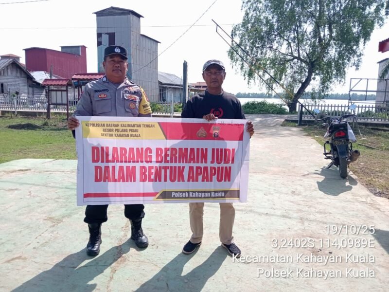 Personil Polsek Kahayan Kuala secara masif lakukan giat himbauan Stop dan Larangan bermain Judi Online.