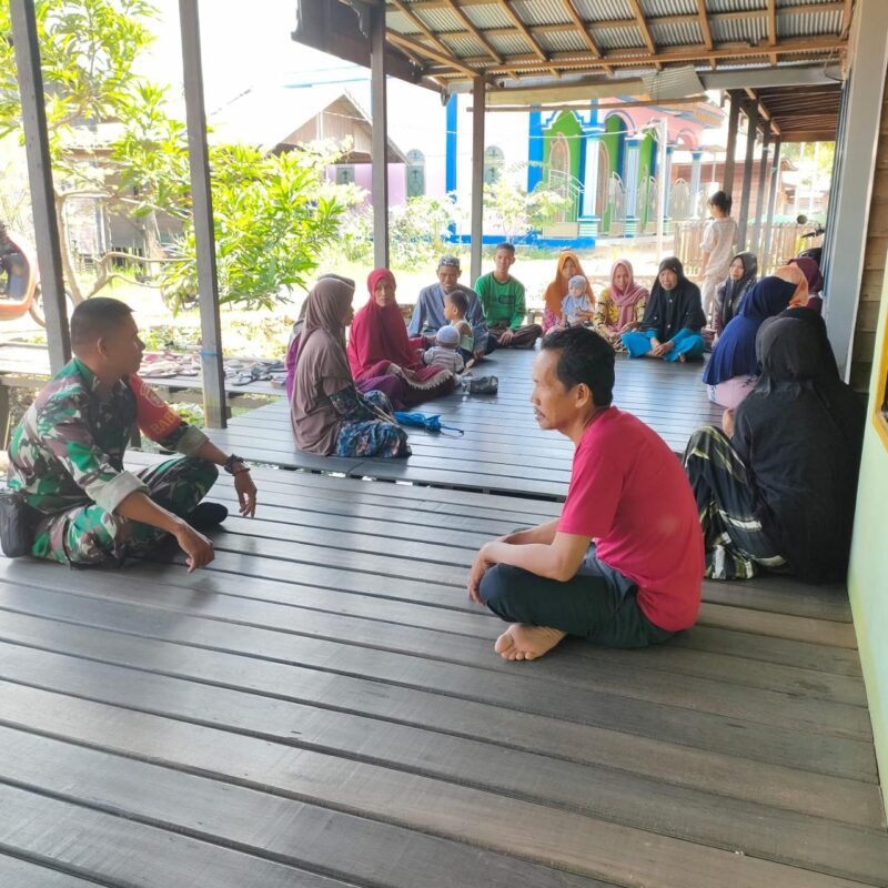 Melalui Komsos Babinsa Kodim 1009/Tla Perkuat Hubungan Emosional Dengan Warga, Di Desa Binaan