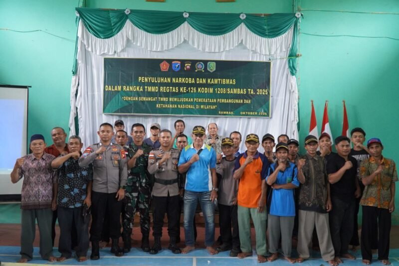 Satgas TMMD ke-126 Kodim 1208/Sambas Gelar Penyuluhan Bahaya Narkoba dan Kamtibmas