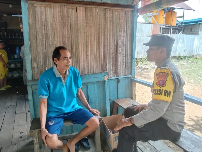 Sat Binmas Polres Pulang Pisau Melaksanakan Kegiatan Polisi RW (foto)