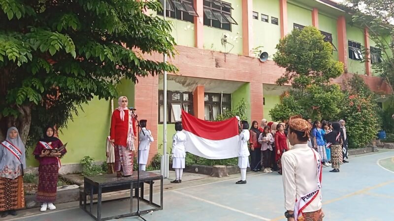 Upacara supah pemuda(foto)