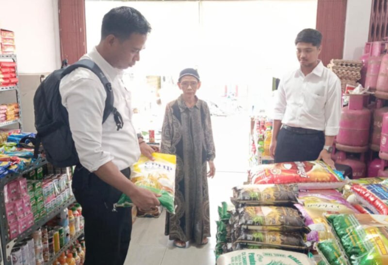 Satgas Pangan Polres Pulang Pisau Cek Kenaikan Harga dan Ketersediaan Stok di Pasar (foto)