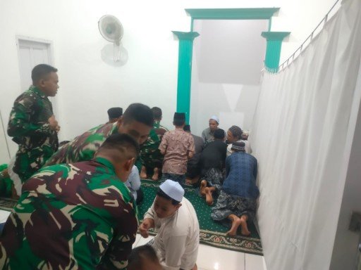 Sisi Humanis Satgas TMMD, 126 Sidoarjo: Dekat dengan Anak-Anak Lewat Bimbingan Mengaji