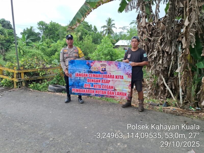 Personel Polsek Kahayan Kuala sambangi warga dan Memberikan himbauan Tentang Larangan Membakar hutan dan lahan