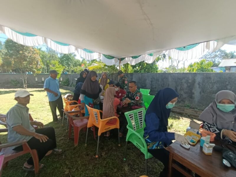 Satgas TMMD Regtas ke-126 Kodim 1208/Sambas Pasang Kran pada Penampungan Air