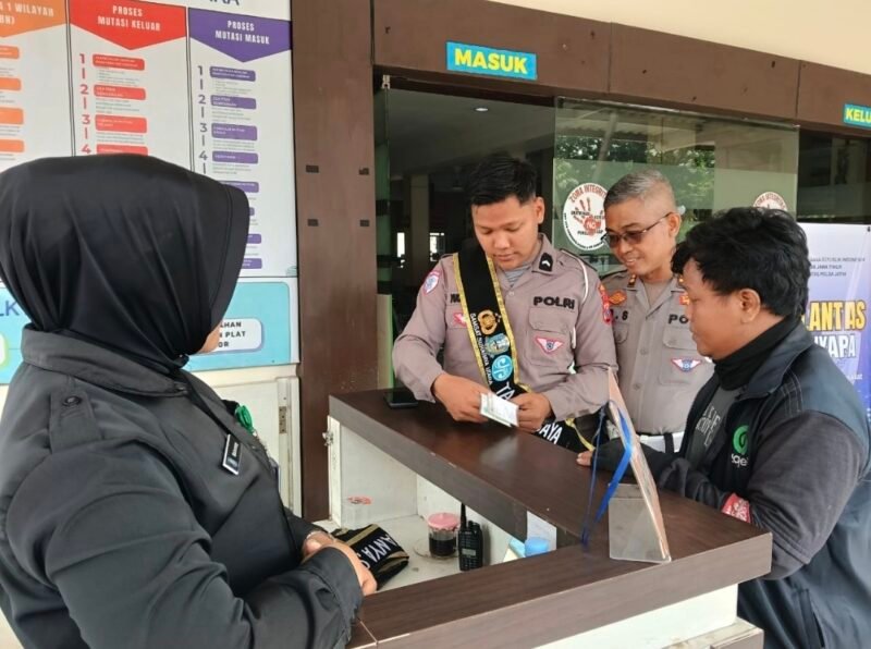 Samsat Surabaya Utara Berikan Kemudahan Bagi Wajib Pajak
