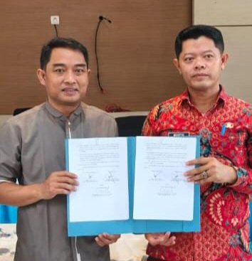 Sertijab, Pejabat Struktural di Lingkungan Kecamatan Rawa Lumbu Kota Bekasi (foto)