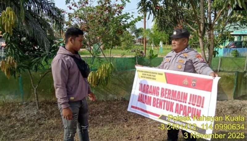 Personil Polsek Kahayan Kuala secara masif lakukan giat himbauan Stop dan Larangan bermain Judi Online