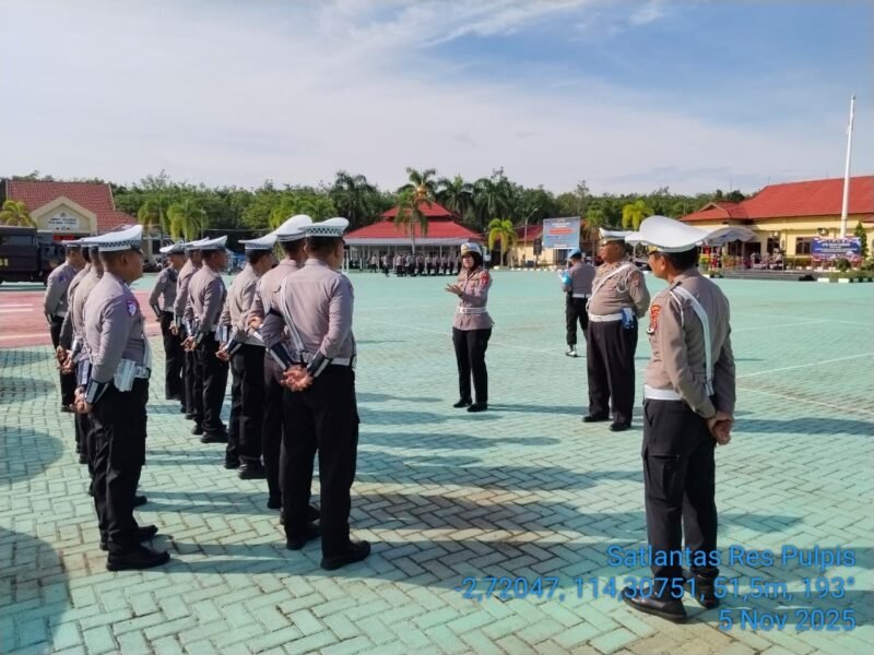 Kasat Lantas Polres Pulang Pisau Berikan Arahan Saat Apel Pagi