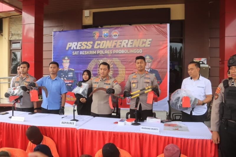 Personel Polres Madiun Napak Tilas, ke Monumen Sakip–Sanali (foto: darksalmon-herring-325340.hostingersite.com)