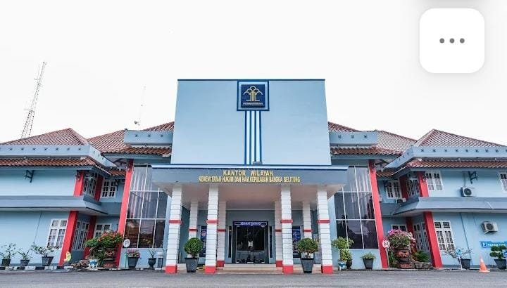 TargetNews.ID/Reno
Kepala Kantor Wilayah (Kakanwil) Direktorat Jenderal  Pemasyarakatan (Ditjenpas) Bangkabelitung Herman Sawiran bungkam, saat dikonfirmasi mengenai dugaan adanya koordinasi yang terstruktur antara pegawai lapas dan narapidana dalam menggunakan hp dan peredaran narkoba di Babel (foto)
TargetNews.ID/Reno