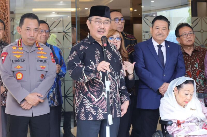 TargetNews.ID/Istimewahmenghadiri audiensi Komisi Percepatan Reformasi Polri dengan Gerakan Nurani Bangsa (GNB) yang digelar di STIK-PTIK Lemdiklat Polri, Jakarta Selatan (foto) TargetNews.ID/Istimewah