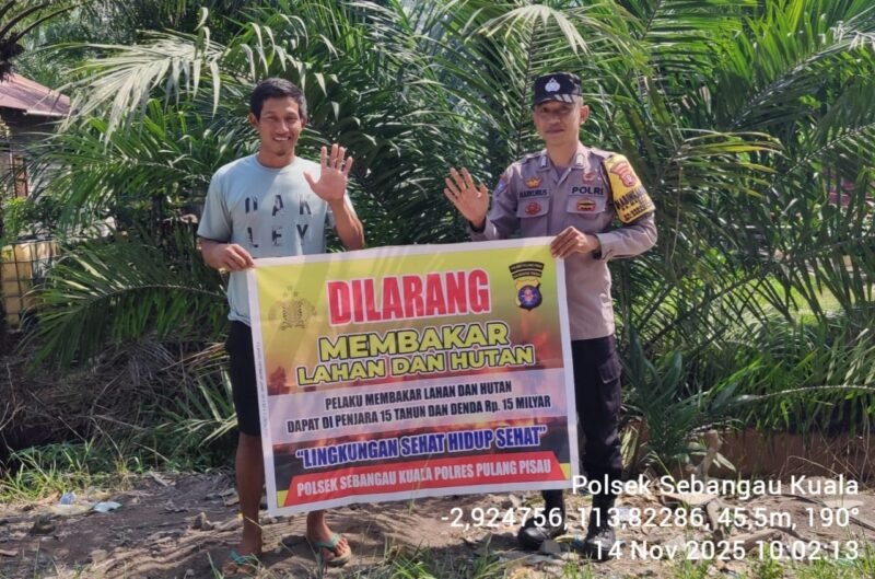 Polsek Sebangau Kuala Mensosialisasikan Himbauan Melarang Membakar Hutan atau lahan kepada Masyarakat