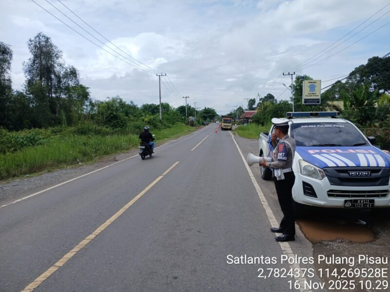 Personel Satlantas Polres Pulang Pisau Laksanakan Kegiatan Penling untuk Himbau Masyarakat