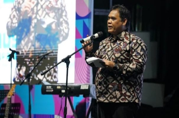 TargetNews.ID/Foto/Fauzi/Meski tanpa didukung modal dari orang tua, Rio Danar Setiawan (26) terus bertekad menjalankan usaha budidaya lele. Jatuh bangun ia merintis usahanya dari nol, bahkan sempat minus