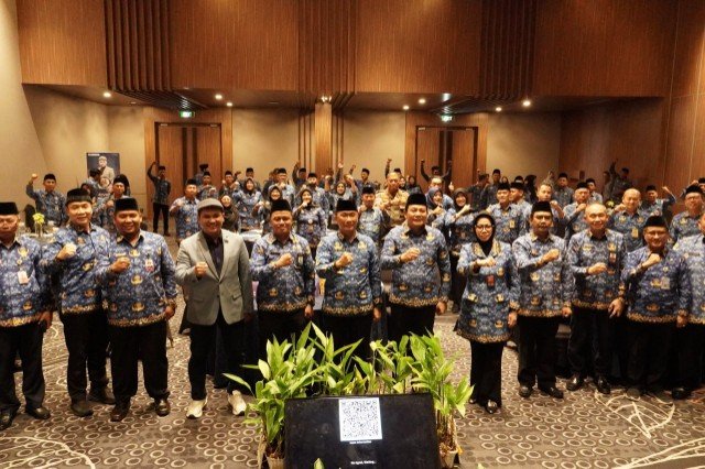 TargetNews.ID/Antok/Redaksi/Selasa 18 nop 2025 Kepala Badan Kepegawaian Negara (BKN) Republik Indonesia, Prof. Dr. Zudan Arif Fakrulloh, hadir memberikan penguatan dan motivasi kepada jajaran pimpinan perangkat daerah dalam kegiatan Peningkatan Kapasitas Kepala OPD yang digelar pada Senin (17/11/2025).