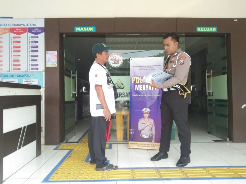 Foto: Layanan Wajib Pajak, Kini Lebih Dekat Ramah dan Cepat Polantas Menyapa Hadir di Samsat Suranaya Utara