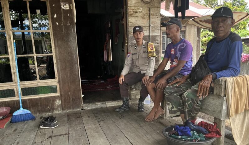 Foto: Polsek Sebangau Kuala sambang dan Lakukan Sosialisasi, dan imbauan Kepada Masyarakat