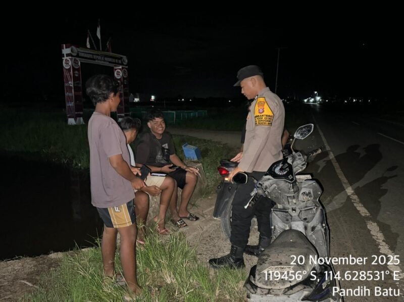 Rutinitas kegiatan Malam hari Personil Polsek Pandih Batu lakukan KRYD kamtibmas guna cegah terjadinya bahaya tindak kejahatan, Kali ini dengan sasaran Objek Vital dan fasilitas Umum juga daerah rawan Kejahatan, guna cipta Sitkamtibmas yang aman terkendali.