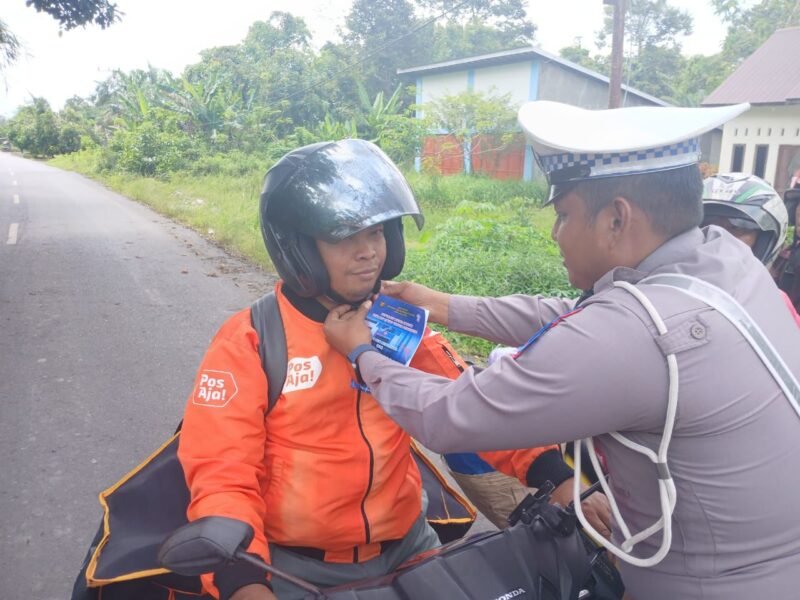 Satlantas Polres Pulang Pisau Sosialisasi, Penggunaan Helm dengan Benar