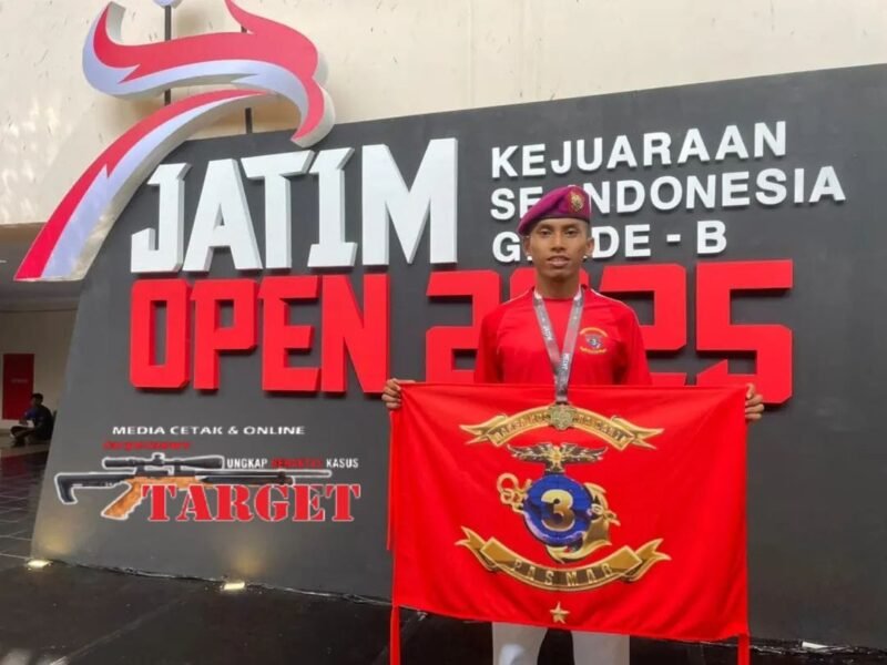 TargetNews.ID/Foto/Raih Kemenangan, Atlet Taekwondo Pasmar 3 Sabet Emas Jatim Open 2025