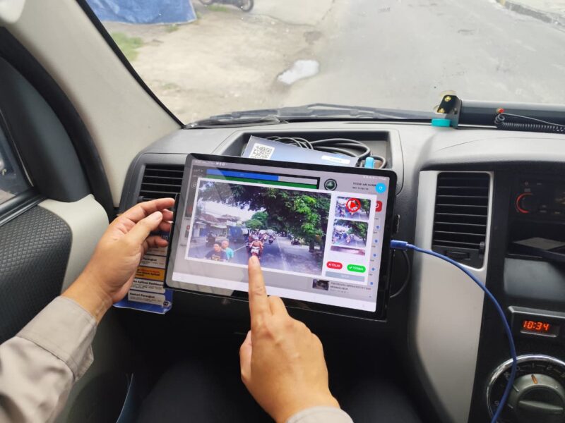 TargetNews.ID/Foto/Polres Gresik Sasar Titik Rawan Selama Operasi Zebra 2025, Gunakan ETLE Incar