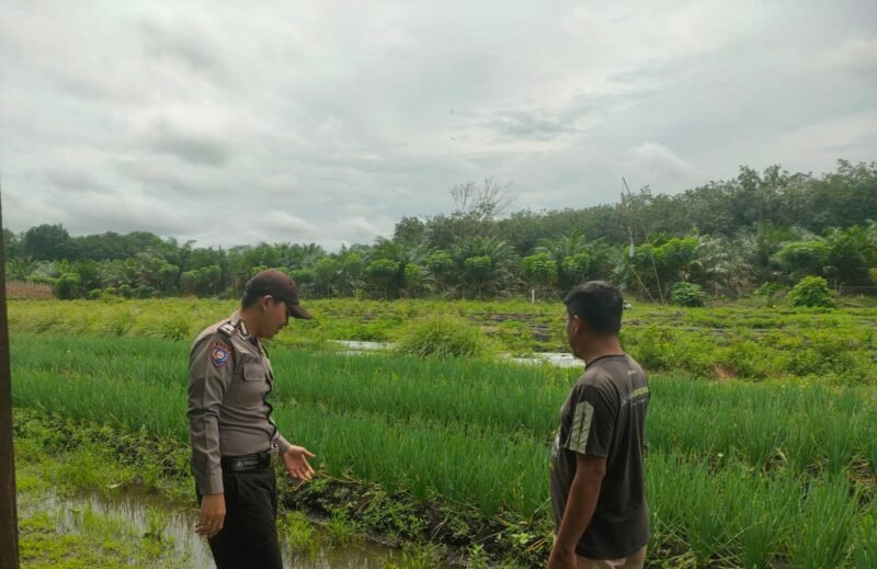 Polsek Maliku Sambangi Masyarakat dengan Beri Imbauan