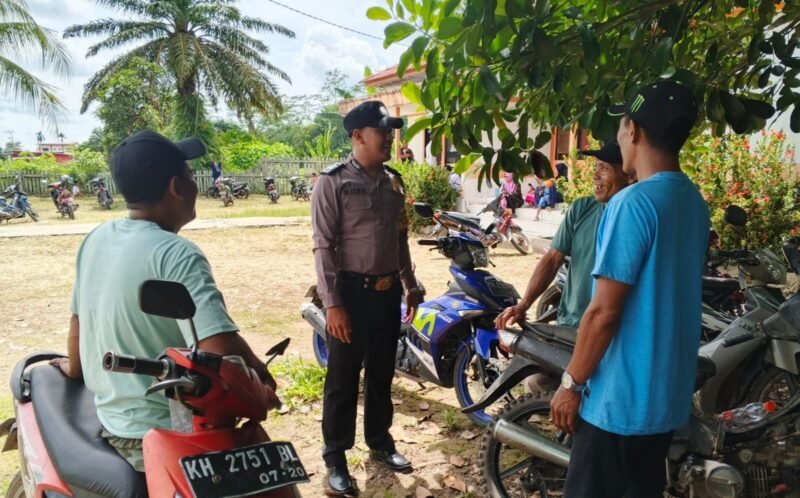 Personel Polsek Maliku Sosialisasi Kepada Masyarakat Kecamatan Maliku