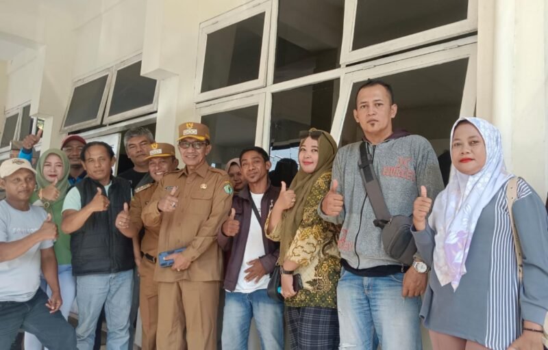 Bupati Pamekasan KH. Kholillur Rahman bersama Wakil Bupati Sukriyanto (Foto : TargetNews.ID Istimewah)