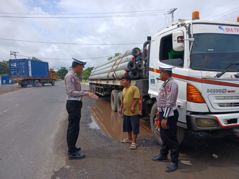 Satlantas Polres Pulang Pisau Utara Gelar “Polantas Menyapa” Sopir Truk