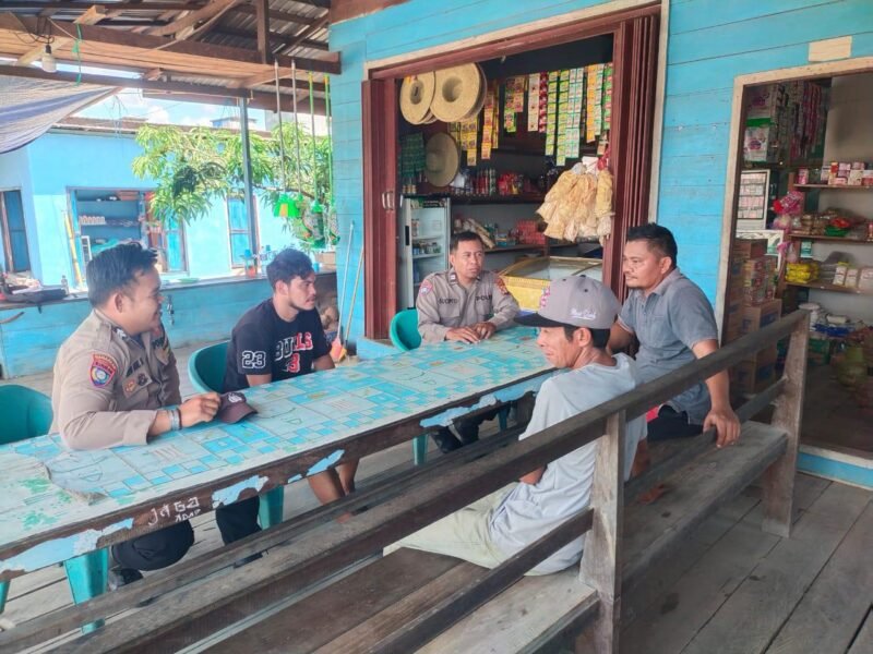 Polsek Sebangau Kuala sambang dan Lakukan Sosialisasi dan imbauan Kepada Masyarakat.