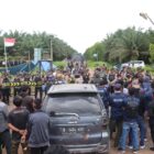 Ratusan Personel Polres Pulpis Kawal Aksi Damai Fordayak di PT MKM, Kapolres: Suara Masyarakat Harus Didengar