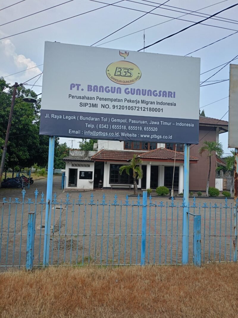 TargetNews.ID/Foto/PT Bangun Gunung Sari Diduga Tutup Diri, Media Dilarang Masuk Saat Klarifikasi Dugaan Penyekapan Pekerja Migran