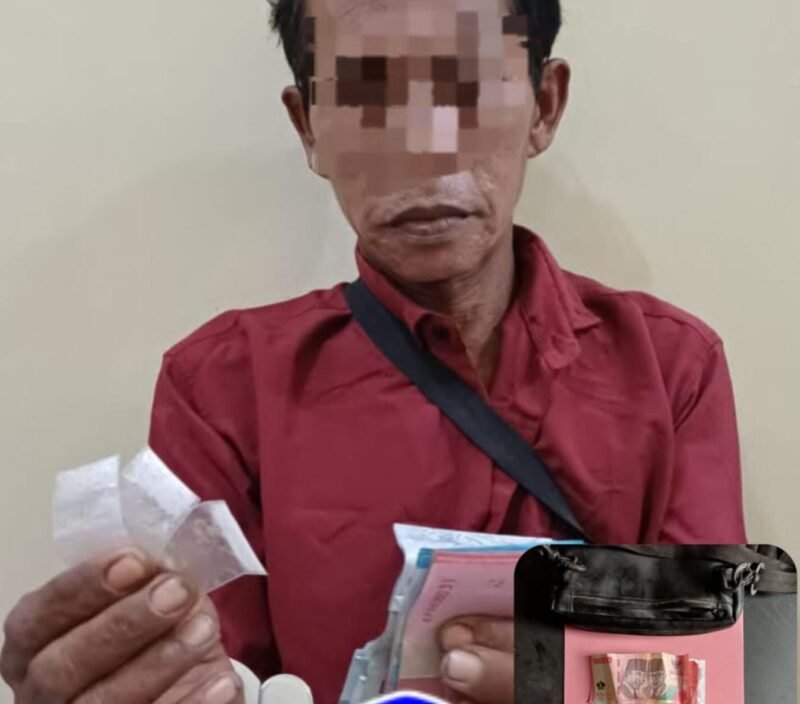 TargetNews.ID/Foto/Pengungkapan Kasus Sabu di Talango, Polsek Ringkus Seorang Pria Beserta Barang Bukti 2 Gram