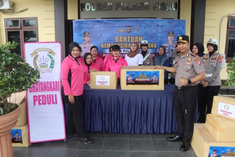 Tunjukkan Kepedulian, Polres Pulang Pisau Salurkan Bantuan Logistik untuk Warga Terdampak Bencana