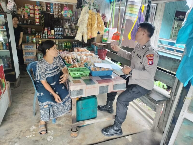 Satbinmas Polres Pulang Pisau sambangi dan dialogis dengan pedagang