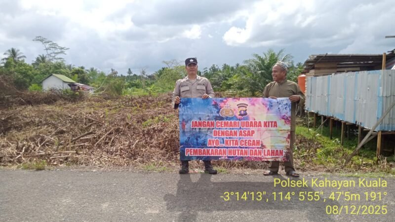 TargetNews.ID/Foto/Polsek kahayan kuala, Resor Pulang Pisau, Polda Kalteng, melakukan sambang dan himbauan warga agar tidak membakar hutan dan lahan di Kecamatan kahayan kuala, kabupaten pulang pisau, Senin (08/12/2025).Jam.09.00 Wib.