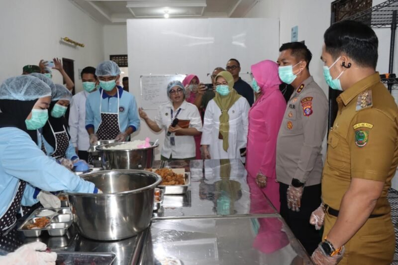 TargetNews.ID/Foto/Polres Pulang Pisau resmi meluncurkan Satuan Pelayanan Pemenuhan Gizi (SPPG) sebagai langkah konkret dalam memperkuat program pemerintah Makan Bergizi Gratis (MBG).