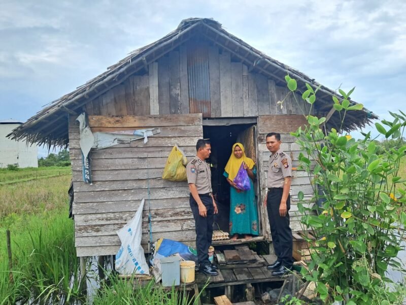 Menguatkan Silaturahmi, Sat Binmas Polres Pulang Pisau Turun Langsung Bantu Warga