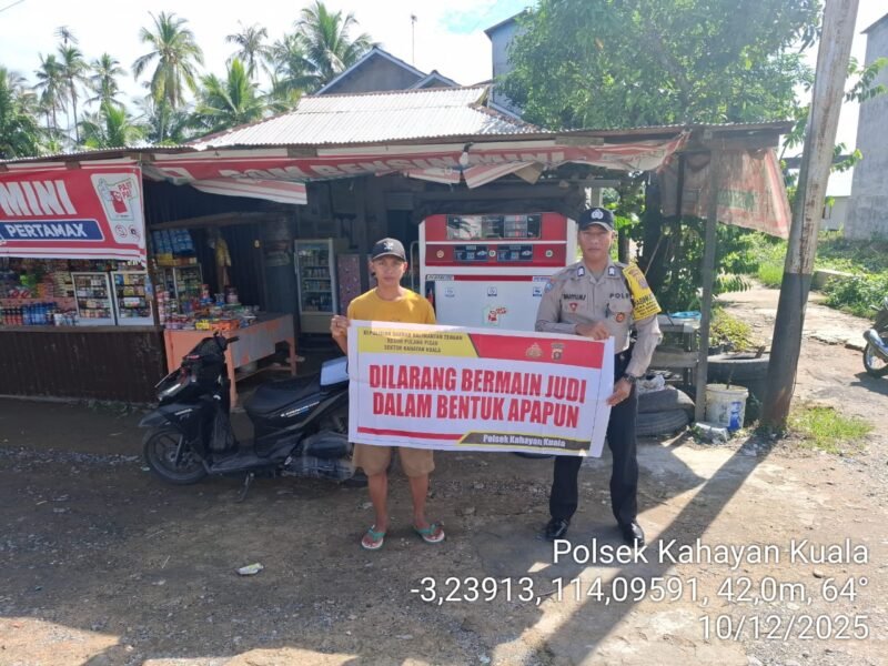 Personil Polsek Kahayan Kuala secara masif lakukan giat himbauan Stop dan Larangan bermain Judi Online