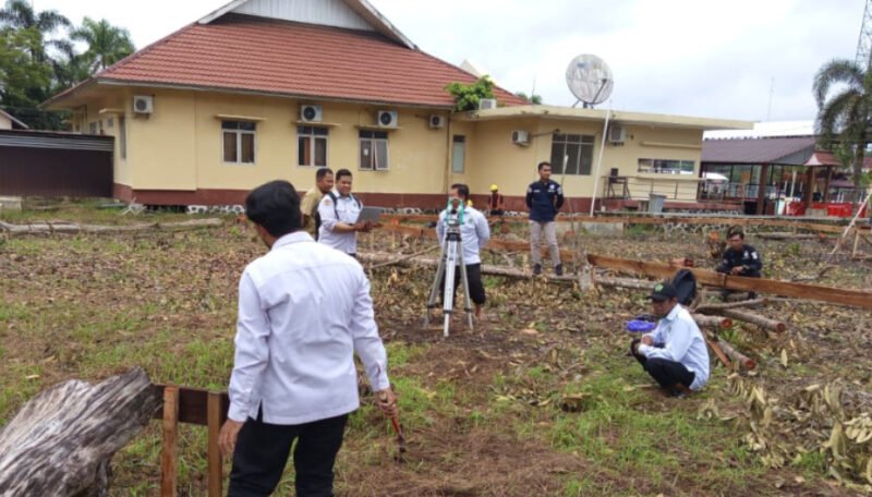 Sebelum Konstruksi Dimulai, Polres Pulang Pisau Tuntaskan Pengukuran Arah Kiblat Masjid Panggilan Sujud