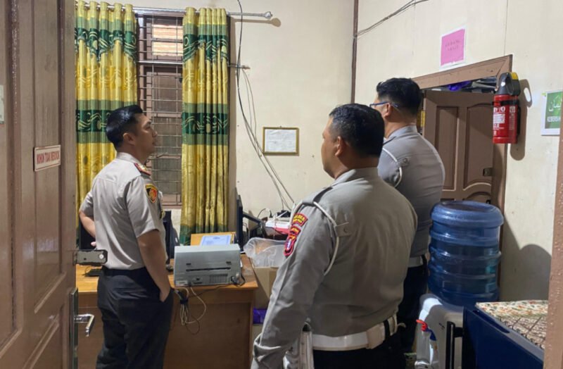 Tingkatkan Mutu Layanan, Kapolres Pulang Pisau AKBP Iqbal Sengaji Cek Pelayanan Publik di Samsat