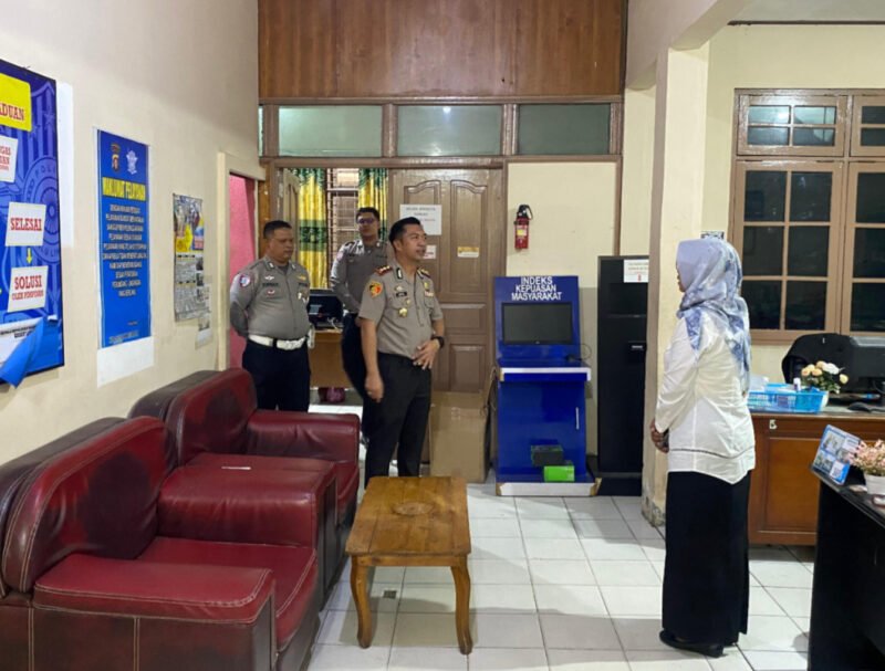 Kapolres Pulang Pisau Lakukan Sidak di Samsat, Pastikan Pelayanan Publik Sesuai Standar