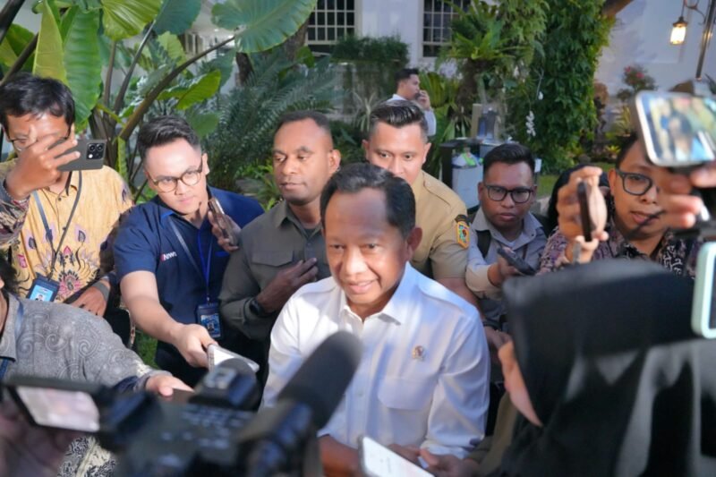 TargetNews.ID/Foto/Mendagri Tito Pastikan Bantuan BTT Daerah Bencana dari Pemerintah Pusat Tepat Sasaran