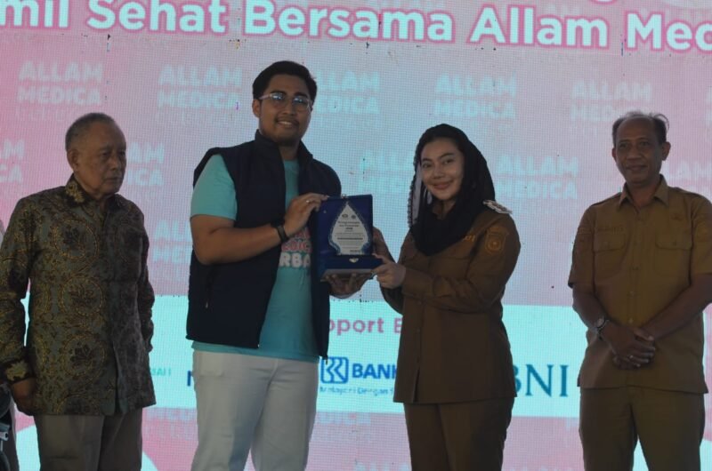 TargetNews.ID/Foto/RSU Allam Medica Salurkan 500 Paket Bergizi, Bantu Kesehatan Bumil di Brebes