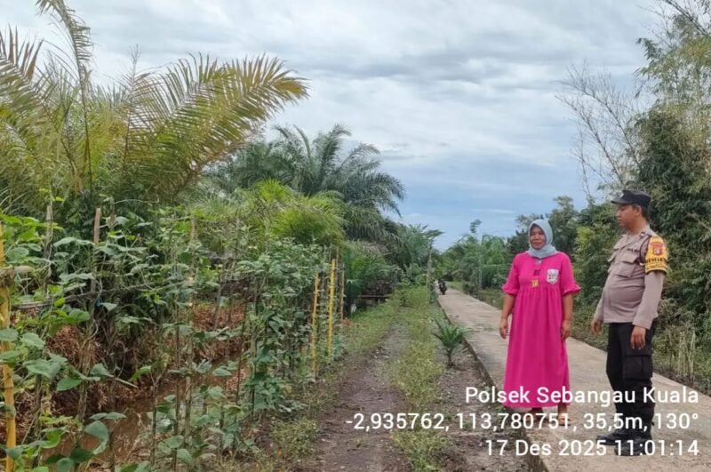 Mendukung program pemerintah tentang Ketahanan Pangan Bhabinkamtibmas imbau masyarakat untuk bertani jenis tanaman pangan.