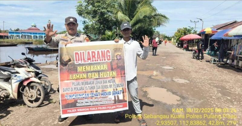 Foto: Polsek Sebangau Kuala
Dalam mencegah dan antisipasi Kebakaran Hutan dan Lahan (Karhutla) di wilayah Kecamatan Sebangau Kuala Polres Pulpis Laksanakan kegiatan sambang dan sosialisasi, guna cegah karhutla Kamis, (18/12/2025) pukul 09:00 wib pagi.
