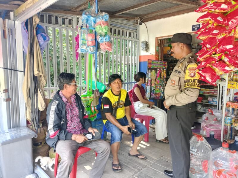 Personil Polsek Pandih Batu Melaksanakan Kegiatan, Polisi Peduli Masalah Sosial dengan aksi Polri Peduli Pengangguran