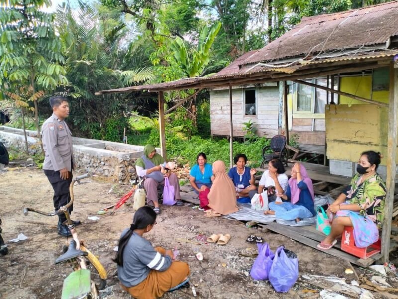 Satuan Binmas Polres Pulang Pisau , Sambangi Warganya terkait Tindak Pidana perdagangan Orang